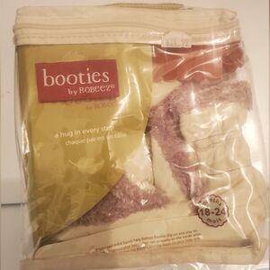 Robeez Booties Leather Boots fuzzy fur elastic 18 24 m cream moccasins stay on